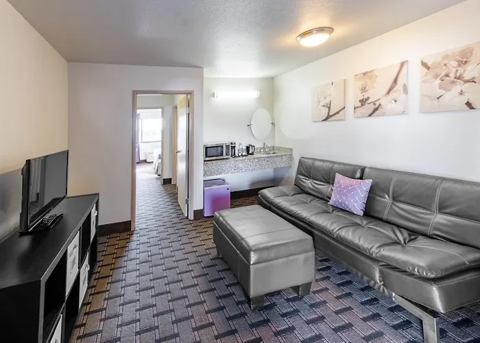 The Grand Canyon Hotel 4*